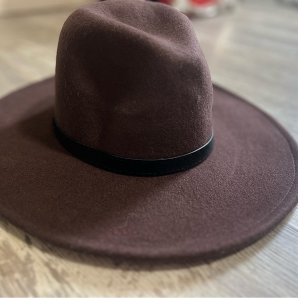 Wool Hat - Picture 2 of 4